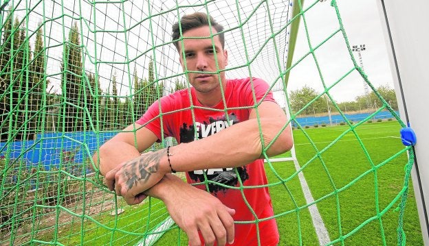 Toño García, en la ciudad deportiva del Levante Unión Deportiva en Buñol.