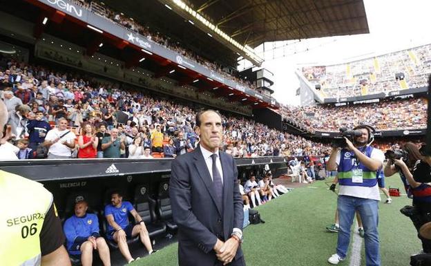 Voro en su último partido como entrenador del Valencia CF