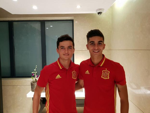 Hugo y Ferran, juntos durante
la concentración de la selección
española sub-17. / sefutbol