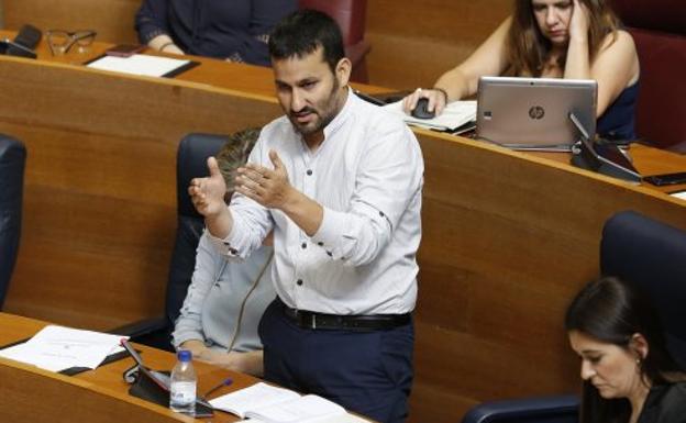 El conseller Vicent Marzà en la última sesión de control./J. Signes