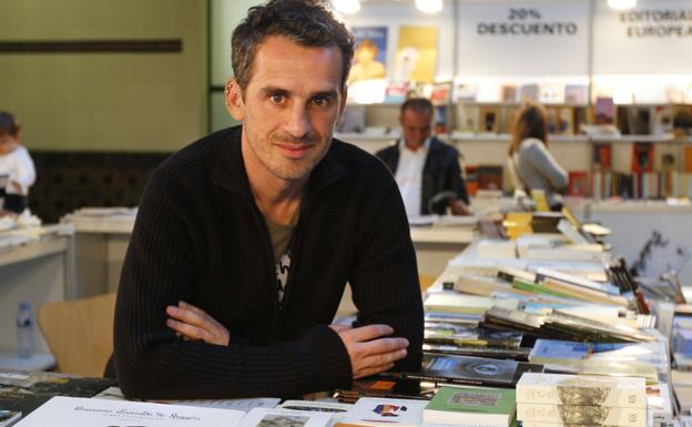 Peixoto, en una librería. /JORGE PETEIRO