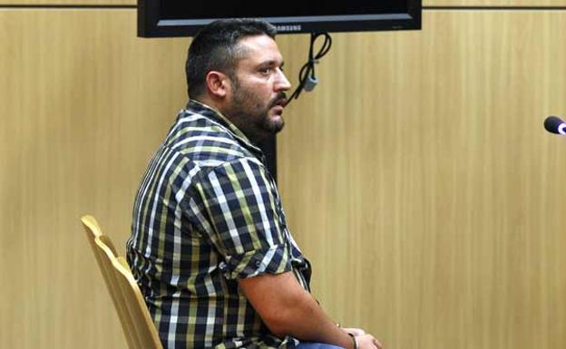 El acusado, durante el juicio.