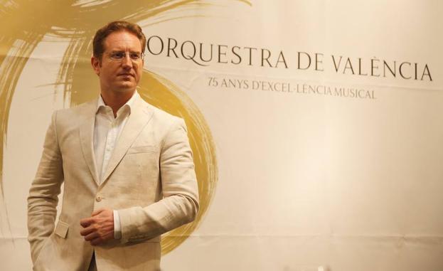 El nuevo director titular de la Orquesta de Valencia, Ramon Tebar, tras su presentación.