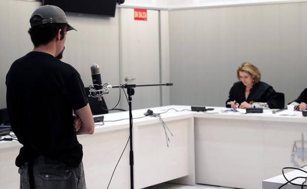 Juicio celebrado en la Audiencia Nacional a un joven de 26 años por alabar en Twitter a ETA, los GRAPO y grupos yihadistas.