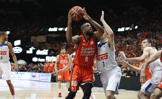 Final de la Liga ACB que enfrenta al Valencia Basket con el Real Madrid en La Fonteta, en una imagen de archivo.