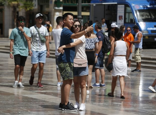 Turistas en Valencia.