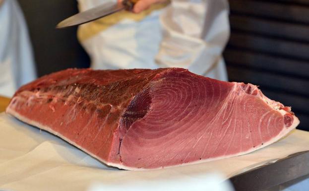 Un atún en un mercado de Tokio, en una foto de archivo./AFP