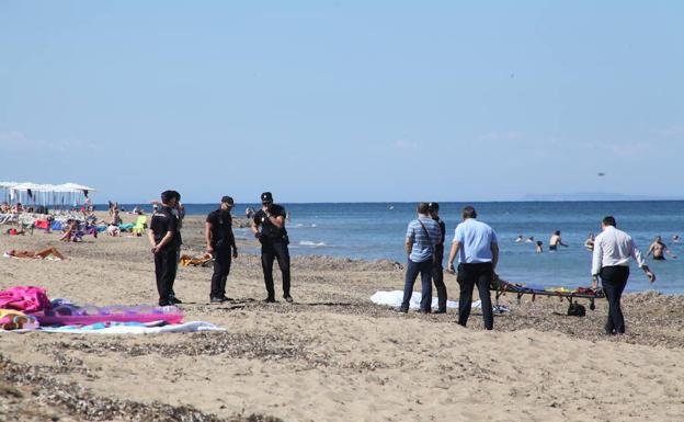 Aparece flotando en una playa de Dénia el cuerpo de un bañista Muerte-banista-kJPI-U40939745112JZG-624x385@Las%20Provincias