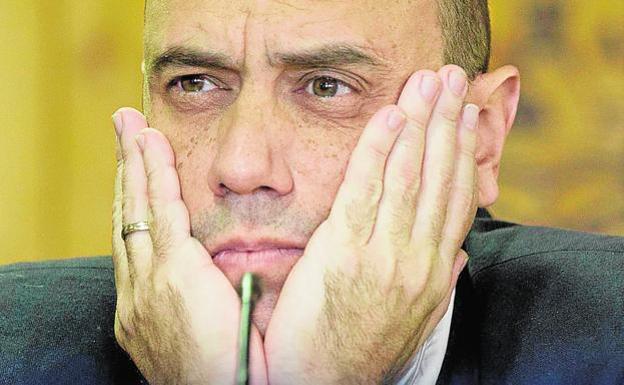 Gabriel Echávarri, alcalde de Alicante. Investigado por fraccionar contratos y prevaricación. /LP