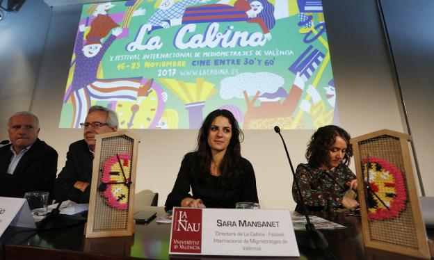 Albert Girona, Antonio Ariño, Sara Mansanet y Glòria Tello, ayer, en la Nau. / jesús signes