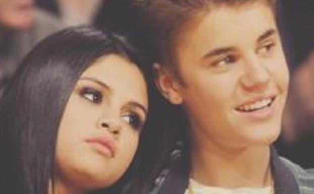 Justin Bieber y Selena Gómez./