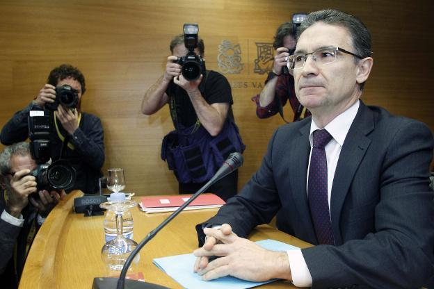 Castellano, en una comparecencia en Les Corts. / Irene Marsilla