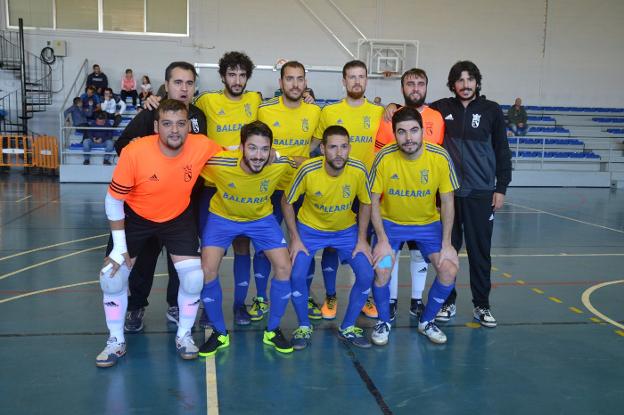 Los integrantes del Dénia Futsal en uno de los últimos encuentros disputados en casa en noviembre. / J. Zamora