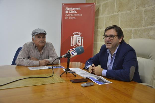 Toni Miragall junto a un carretero del municipio. / LP