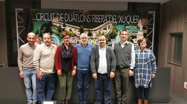 Presentación del circuito de duatlones en la sede de la Mancomunitat de la Ribera Alta. / lp