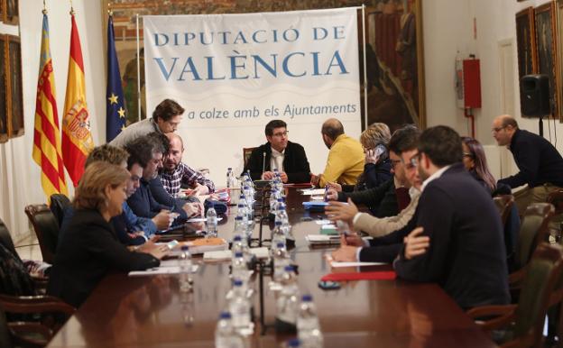 Jorge Rodríguez preside un consejo de administración de Divalterra. / Juan J. Monzó