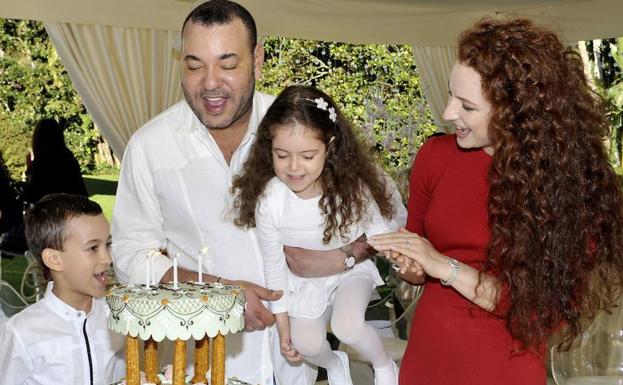 La familia real marroquí celebra el cuarto cumpleaños de la princesa Lalla Jadija en 2011./R.C.