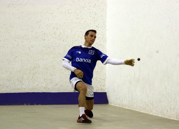 Moltó e Ian, durante una partida de la Lliga que finalizó este domingo en Bellreguard. / funpival