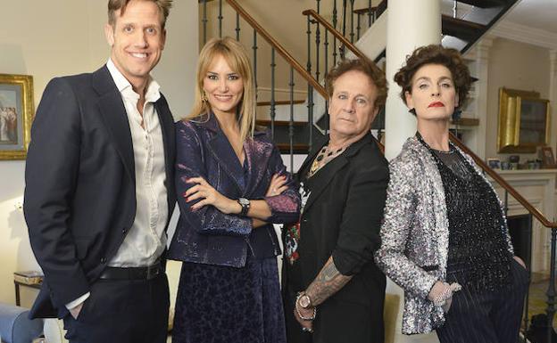 Óscar Martínez, Alba Carrillo, Fortu y Antonia Dell'atte./