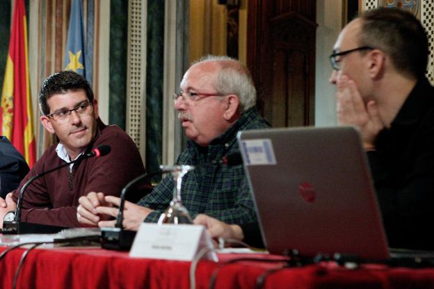 El presidente de la Diputación, Jorge Rodríguez, ayer en la presentación de un documental. / efe
