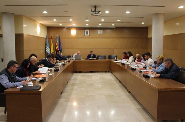 Pleno del mes de abril, celebrado este martes por la noche. / lp