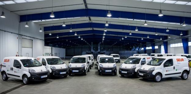 La primera entrega de unidades de Fiat a Seur./