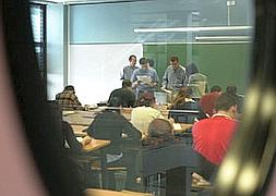 La Universitat prescindirá de 375 profesores asociados