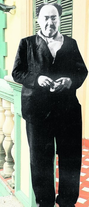 Fotomontaje de Machado sobre la terraza de Villa Amparo. ::
T. GORRÍA/