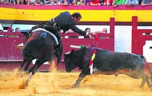 Un momento del festejo de ayer en Algemesí. ::
JUAN PENEDÉS/