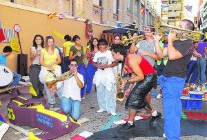 Una edición de este rally donde los jóvenes se disfrazan. ::
JUAN PENADÉS/