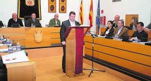 Toma de posesión del nuevo concejal del Partido Popular de Algemesí. ::
JUAN PENADÉS/