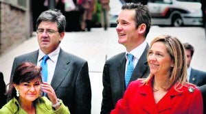 Acompañando a los duques de Palma en 2005. / F. J. de las Heras/
