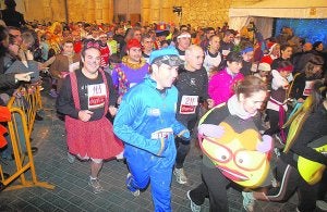 Imagen de la pasada edición de la San Silvestre de Algemesí . :: LP/