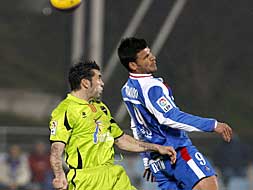 Serrano lucha con Braulio./