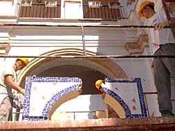 Escuela taller en el Museu Valencià de la Festa de Algemesí./