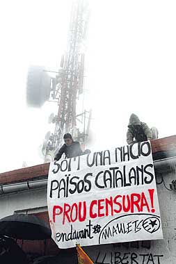 El Tribunal Superior suspende temporalmente la multa de 300.000 a ACPV por no cerrar TV3