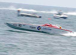 Imagen de la competición de offshore en Alicante, en la edición celebrada en 2004./