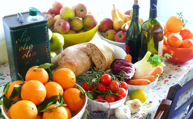 Fructele sunt unul dintre alimentele care iese cel mai mult in evidenta in dieta mediteraneana.