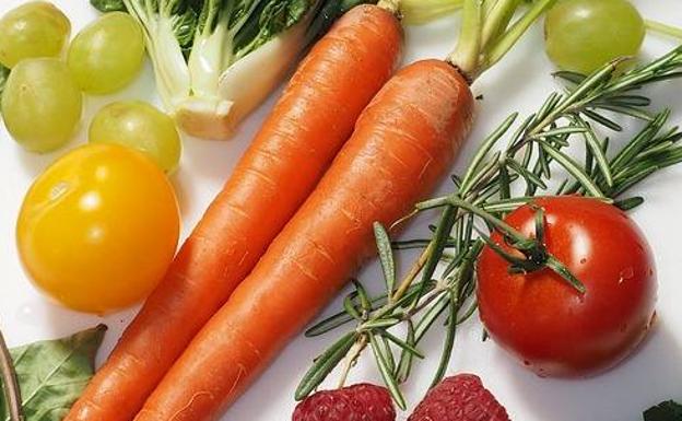 Conform acestei diete se recomanda consumul de antioxidanti din fructe si legume.