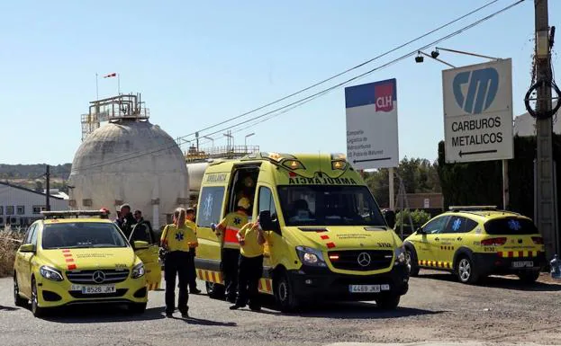 Un trabajador muerto y otro crítico por una fuga de amoniaco en Tarragona Fuga-amoniaco-tarragona-kunG-U80407800195TkD-624x385@Las%20Provincias
