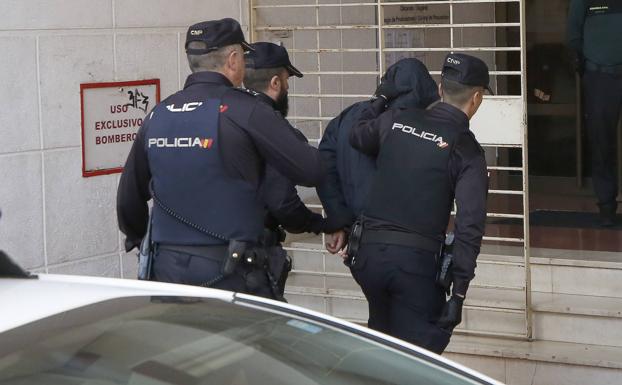El padre de Marta Calvo se persona como acusación particular contra el presunto homicida de su hija