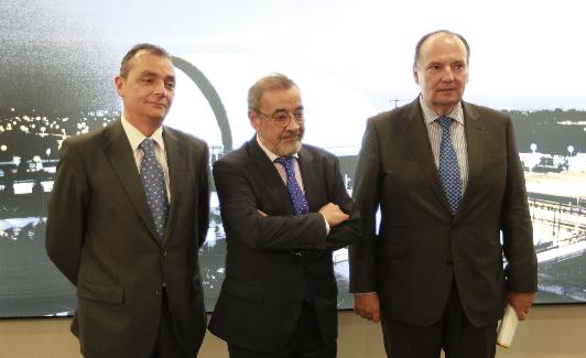 Salvador Navarro, José Vicente González y José Vicente Morata, en la Feria. /Juanjo Monzó