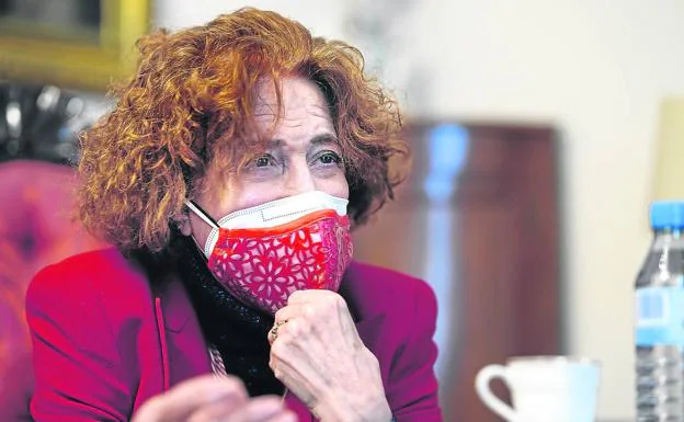 Carmen Iglesias, directora de la Real Academia de Historia, en su despacho./JOSÉ RAMÓN LADRA