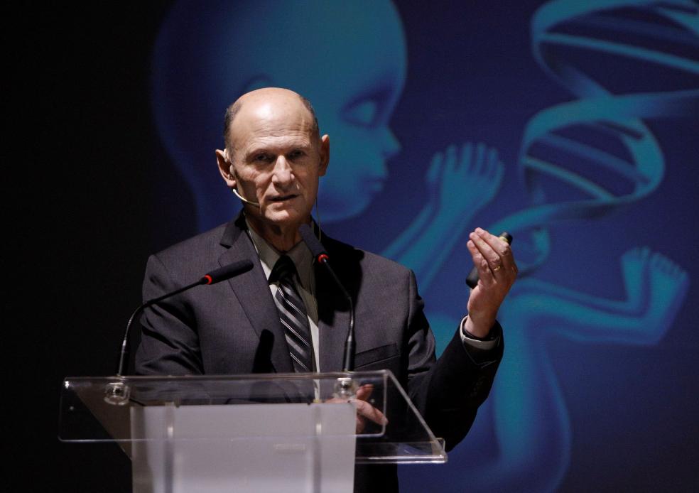 De servir copas en Benidorm a variar el rumbo de la ciencia