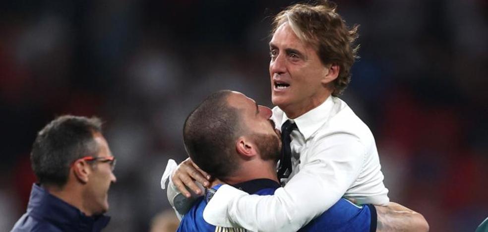 Mancini devuelve a la 'Azzurra' el esplendor perdido - Vimarsana News