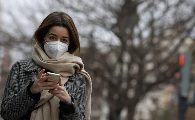 Sánchez avanza cuándo dejará de ser obligatorio el uso de la mascarilla en interiores