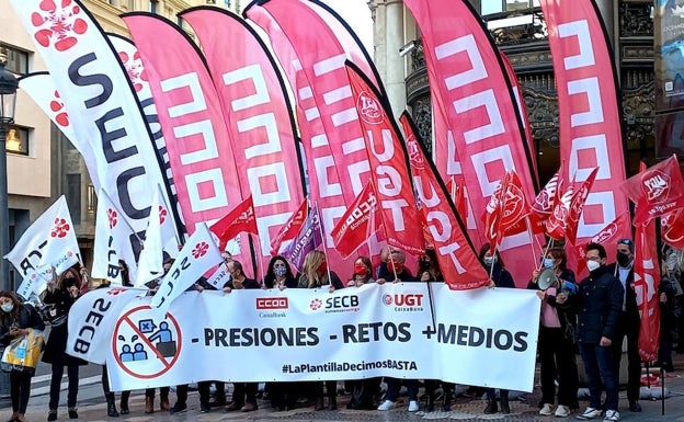 Trabajadores de Caixabank denuncian 