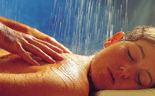 El SEPE ofrece trabajar en balnearios de lujo con alojamiento gratuito