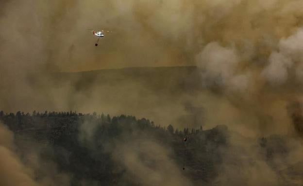 DIRECTO | Última hora de los incendios en Valencia: el fuego se reaviva muy cerca de la Cueva Santa