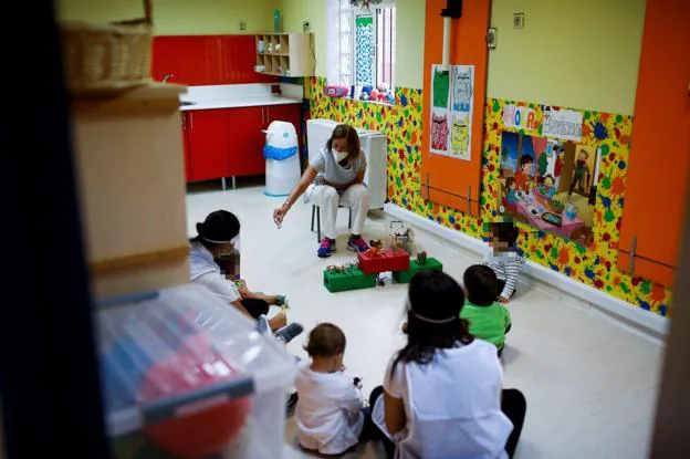 Primer día de clase en un Centro de Educación Infantil, en una foto de archivo.  David Fernández/EFE